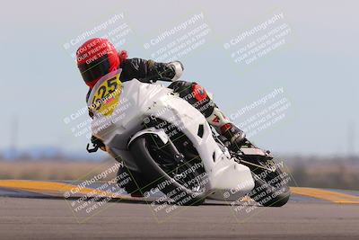 media/Nov-05-2022-SoCal Trackdays (Sat) [[f8d9b725ab]]/Turn 9 (110pm)/